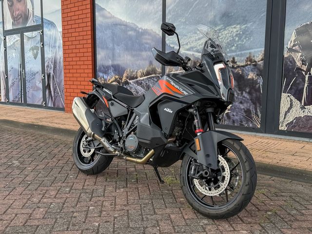ktm - 1290-super-adventure-s