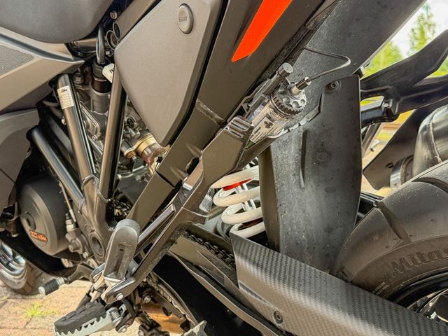 ktm - 1290-super-adventure-s