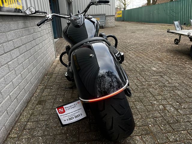 suzuki - intruder-c-1800-r