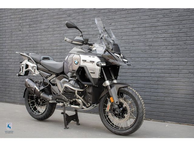 bmw - r-1300-gs-adventure-triple-black