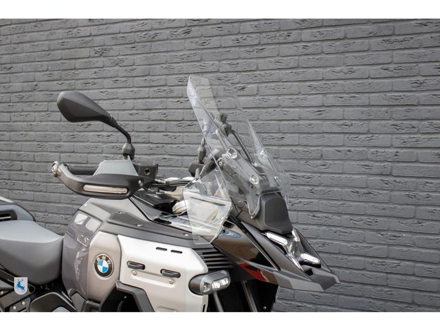 bmw - r-1300-gs-adventure-triple-black