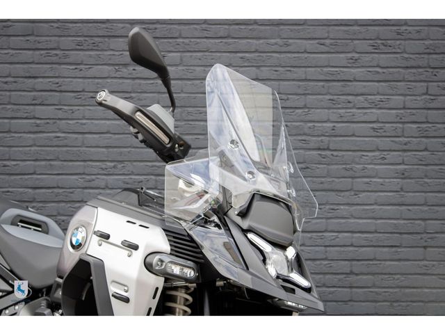 bmw - r-1300-gs-adventure-triple-black