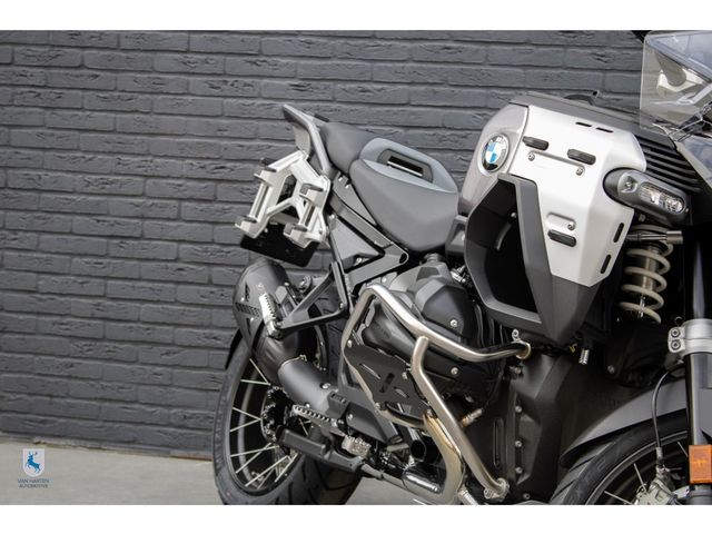 bmw - r-1300-gs-adventure-triple-black