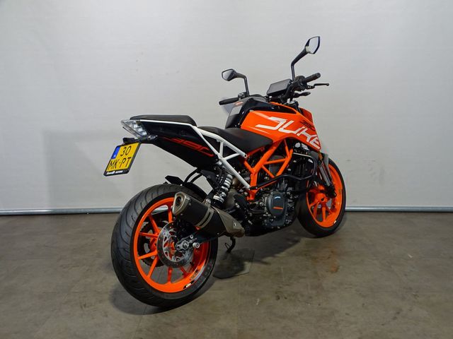 ktm - 390-duke-abs