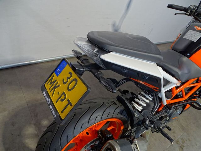 ktm - 390-duke-abs