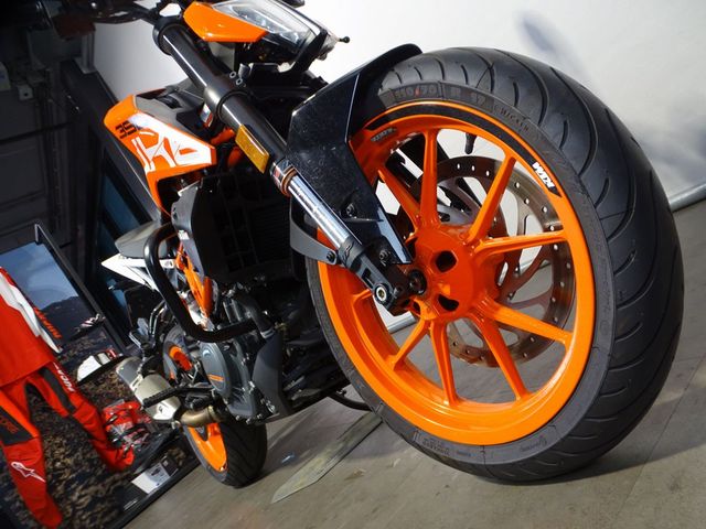 ktm - 390-duke-abs