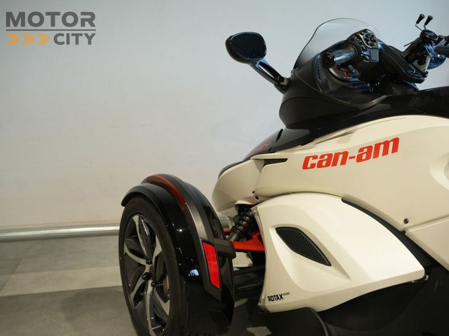 can-am - spyder-rs-s
