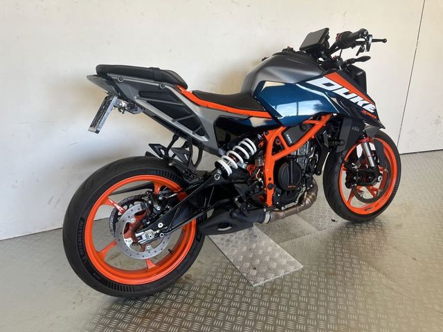 ktm - 390-duke