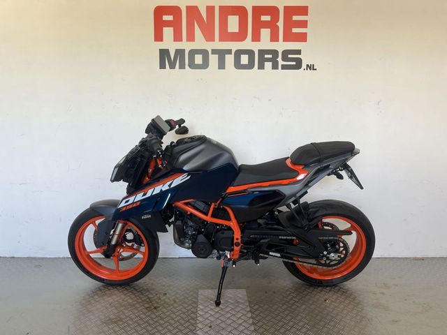 ktm - 390-duke