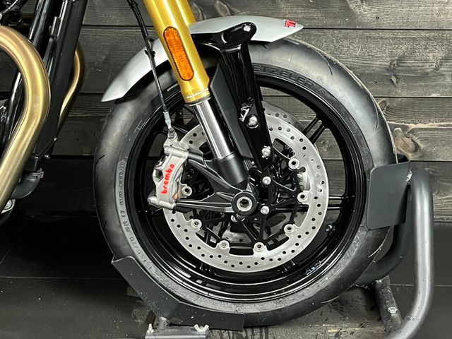 triumph - speed-twin-1200-rs