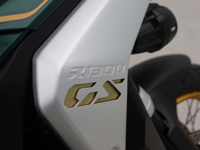 bmw - r-1300-gs