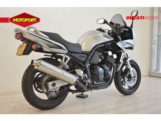 yamaha - fzs-600-fazer