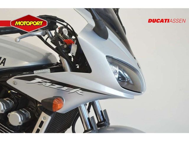 yamaha - fzs-600-fazer