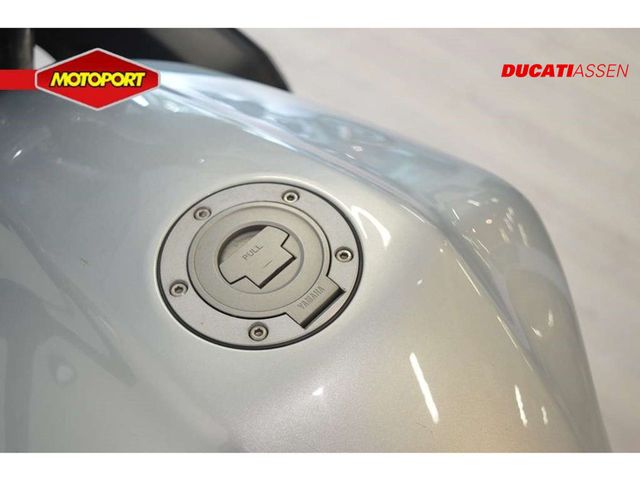 yamaha - fzs-600-fazer