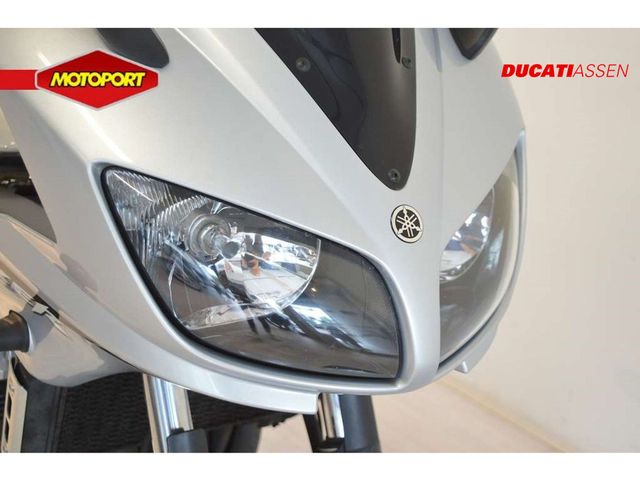 yamaha - fzs-600-fazer