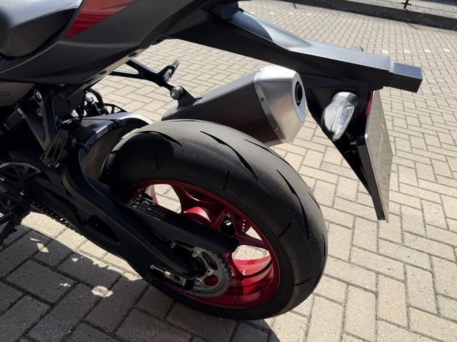 suzuki - gsx-r-1000-abs