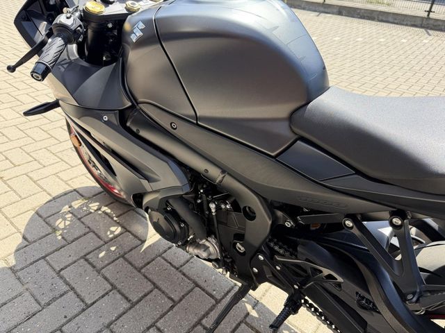 suzuki - gsx-r-1000-abs