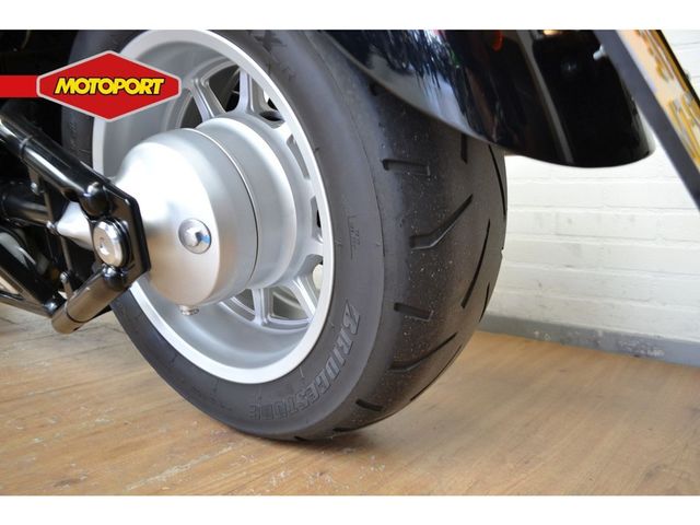 suzuki - intruder-c-1800-r