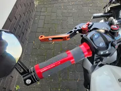 Yamaha FZ 1  -Veel extras ! -Supermooie motor -Akra ! 2009 occasion – foto 16 van 26