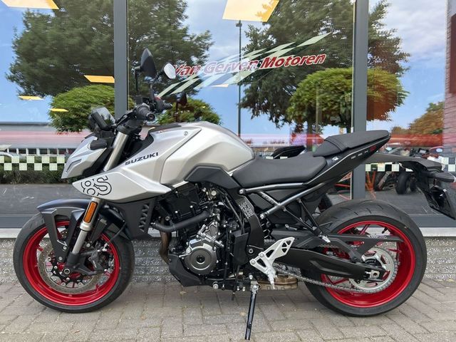 suzuki - gsx-8s