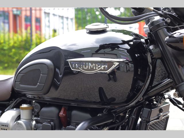 triumph - bonneville-t-120-black