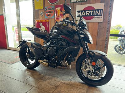 MV AGUSTA BRUTALE 800 – foto 2
