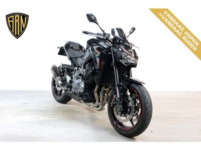 KAWASAKI Z900 PERFORMANCE – foto 2