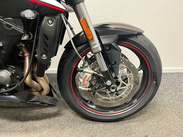 triumph - street-triple-rs