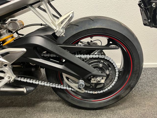 triumph - street-triple-rs