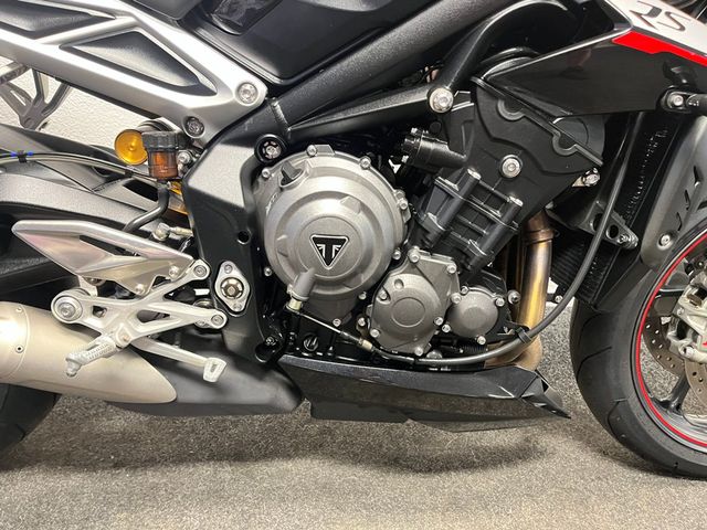 triumph - street-triple-rs