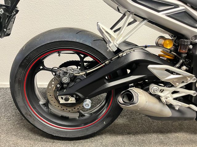 triumph - street-triple-rs