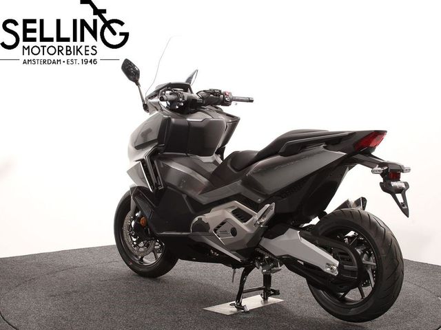 honda - nss-750-forza