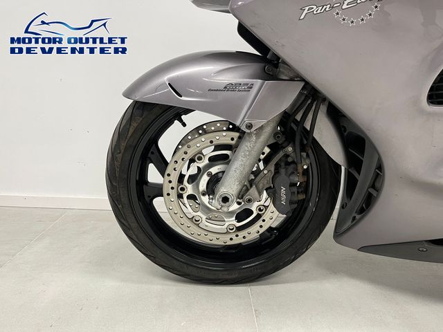 honda - st-1300-pan-european-abs