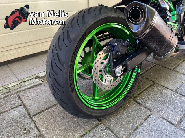 kawasaki - z900