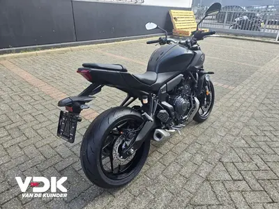 YAMAHA MT 07 ABS – foto 4