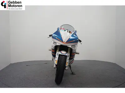 YAMAHA YZF R1 – foto 3