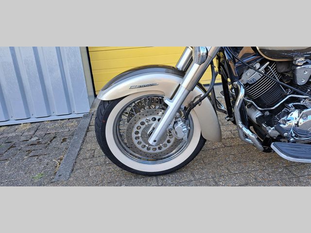 yamaha - xvs-1100-a-dragstar-classic