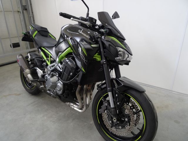 kawasaki - z900