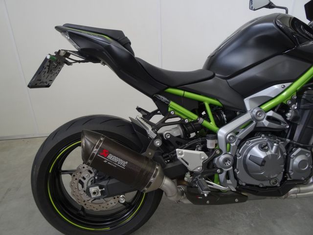kawasaki - z900