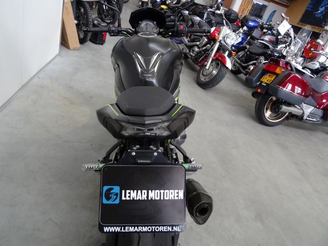 kawasaki - z900