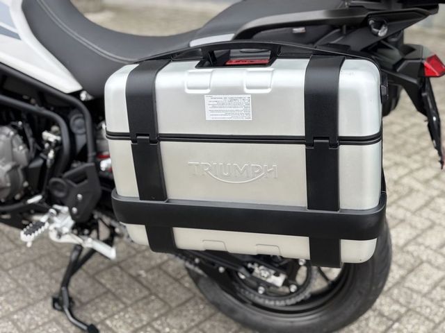 triumph - tiger-900-gt-pro