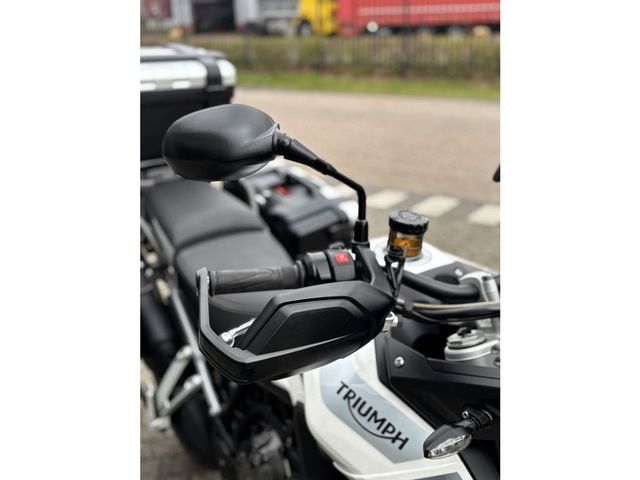 triumph - tiger-900-gt-pro