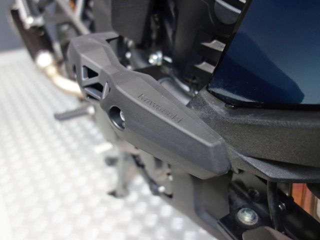 kawasaki - versys-1100-se-grand-tourer
