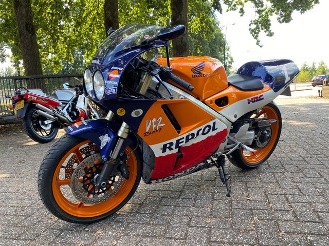 honda - vfr-400-r