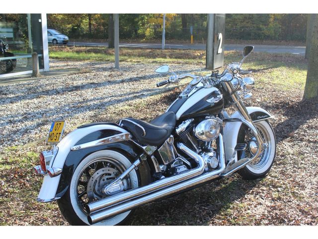 harley-davidson - softail-deluxe