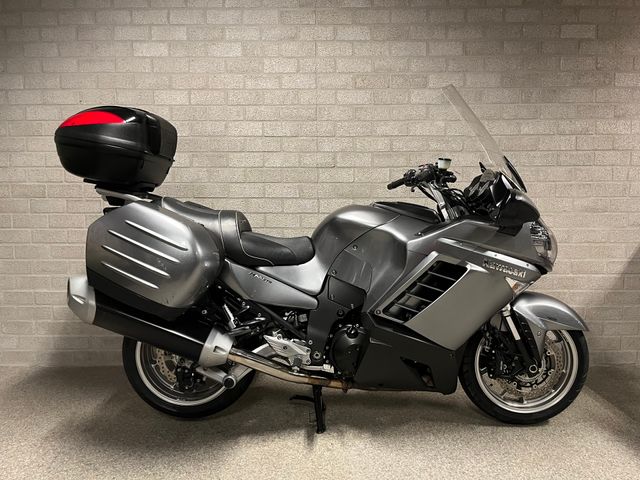 kawasaki - gtr-1400
