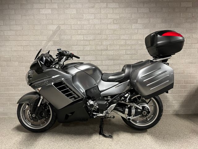 kawasaki - gtr-1400
