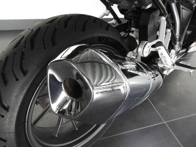 bmw - r-1250-rs