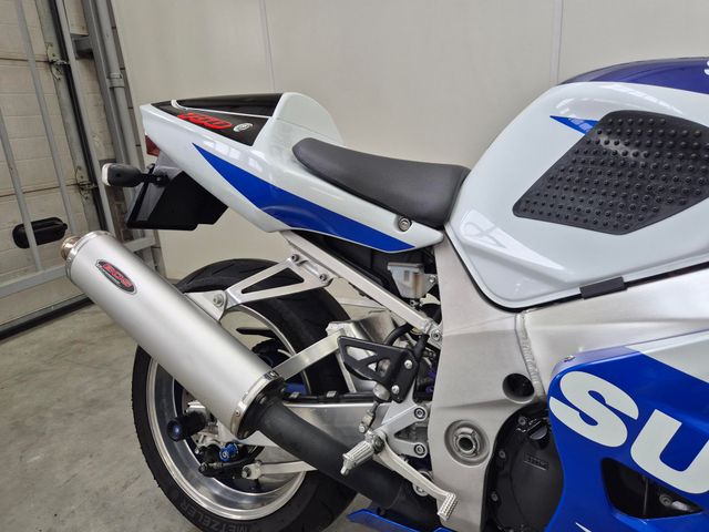 suzuki - gsx-r-750