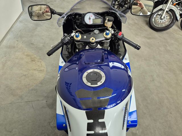 suzuki - gsx-r-750